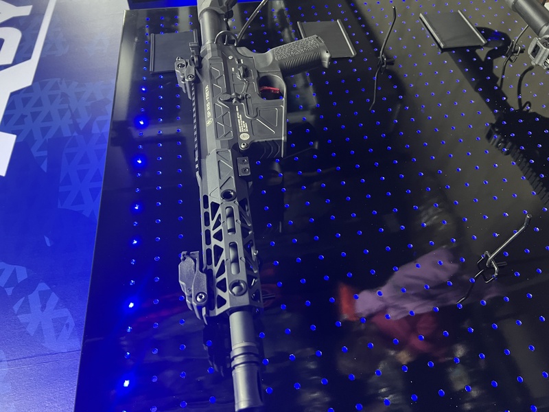 HPA Freya - R15 7" CNC Mlok Alpha galerie