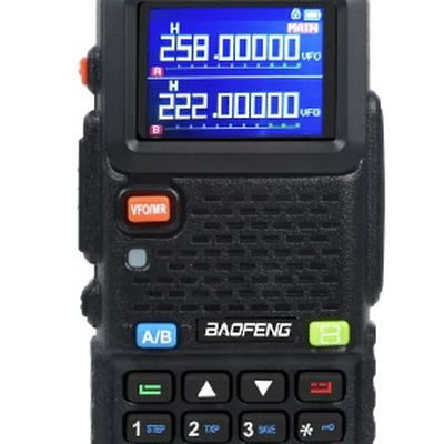 Baofeng UV-5RM Tri-band radiostanice (AIR / VHF / UHF), USB-C