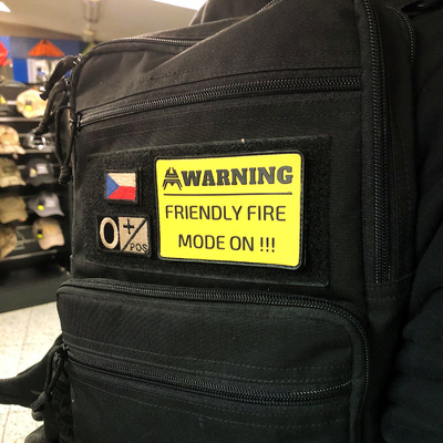 ANAREUS VELCRO Warning patch FRIENDLY FIRE - Žlutá