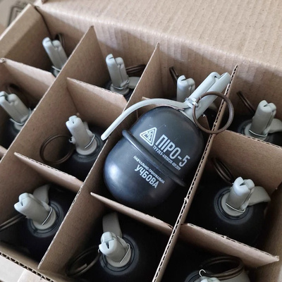 12x Airsoftový ruční granát Pyro-5P